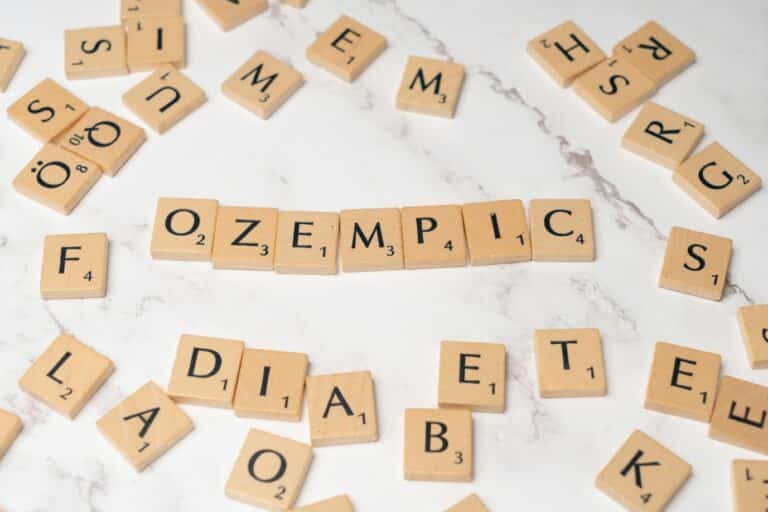 overzicht afslankmedicatie voor PCOS: Mounjaro, Ozempic, Wegovy, Saxenda en Mysimba